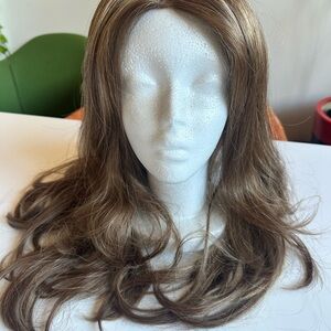 Elegant Brown Women's Wig